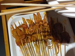 -佰人王串串香火锅(洋珠巷店)