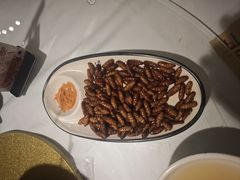 -刘姐啤酒鱼民族演艺餐厅(西街总店)