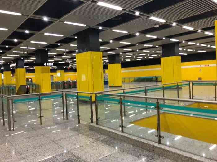 临港大道(地铁站)-"临港大道是十六号线的其中一站,也是去上海.