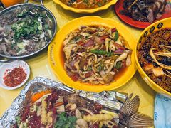 -张公桥美食街