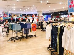 -永旺黄岛购物中心