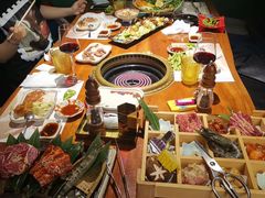 和牛甄選綜合拼盤-肉魁屋·烧肉·烧鸟·酒场(高新店)