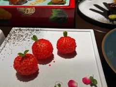 -江上荟·创意中国菜(绿地缤纷城店)