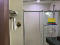 -丽江虎跳峡大酒店