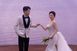 -乐派诗婚纱摄影