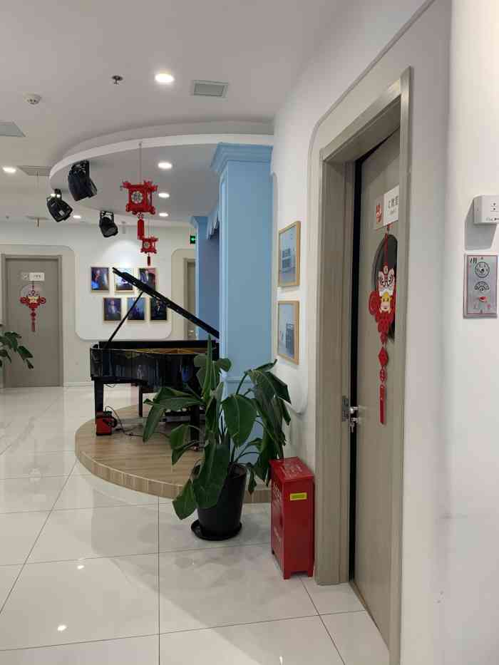 find智慧钢琴学院(北蔡活力城校区)-"买了个小课包体验一下,觉得还不