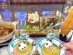-刘姐啤酒鱼民族演艺餐厅(西街总店)