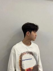 -一家只做男发烫染的店