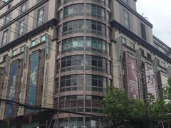 -梅龙镇广场
