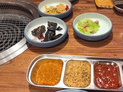 -明洞阿姨·韩式酱蟹烤肉·创意料理(三元桥店)