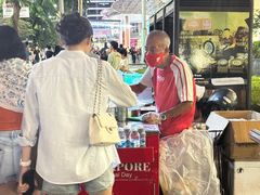-詹爷爷乌节路街头冰淇淋