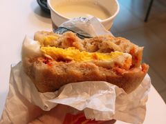 吉士蛋麦满分-麦当劳(宝山大厦店)