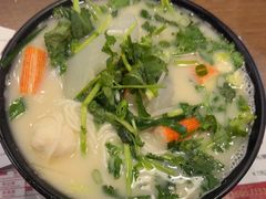 -肥汁米蘭香港米线(定西路店)
