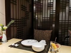 -余欢领鲜火锅(新街口店)