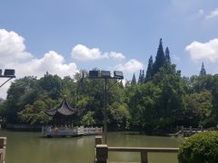 -汇龙潭