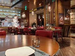 大堂-恰餐厅及酒吧 CHAR Bar & Grill (北京丽都皇冠假日店)