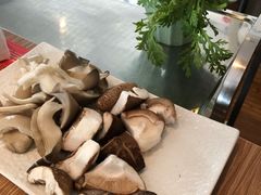 -潮汕牛肉火锅