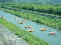 -安吉龙王山峡谷漂流