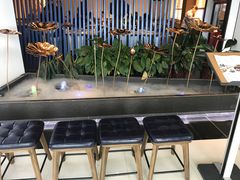 -尚尚仙·酸汤猪手·猪肚鸡火锅(华联万柳购物中心店)