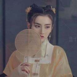 -盘子女人坊古装写真摄影(厦门总店)