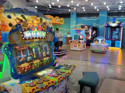 -探奇乐园蹦床公园(日月广场店)