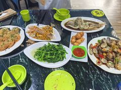 -小海豚•老字号海鲜餐厅(天涯店)