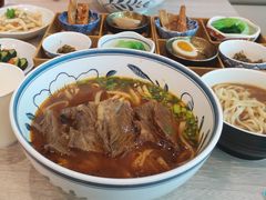 -康师傅私房牛肉面(马泉营奥莱店)