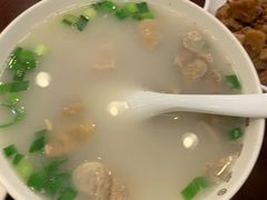 本帮肚肺汤-三两春(浦三路店)