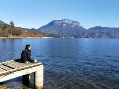 -糊涂岁月客栈