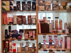 零售区-星巴克臻选(外滩中心店)