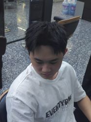 -藤野造型专业烫染接发