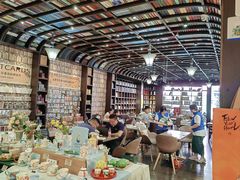 -钟书阁(松江泰晤士小镇店)