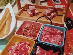 -南城十里潮汕鲜牛火锅·鲜虾生滚粥(融汇老商埠店)
