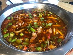 -兔行天下-鸿鹤鲜锅兔(中海国际店)