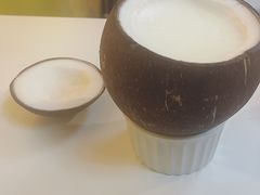 -志龙皇冠吃货椰子铺
