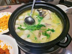 招牌鱼头煲-品渔味湖鲜馆(拈花湾店)