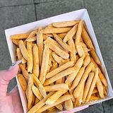 中间夹着一层芋泥馅儿 真的超爱芋泥的各种东西！