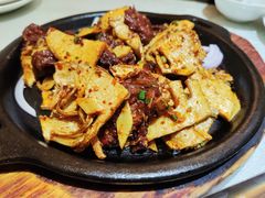 铁板牛柳鲜笋片-蜀竹情酒楼(北营房店)