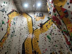 -问山MountQuest攀岩馆