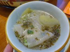 -休记光头香辣蟹干锅(绵竹店)