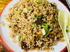 臊沫盐菜葱油炒饭-老贵阳树下铁签烤肉(大十字店)