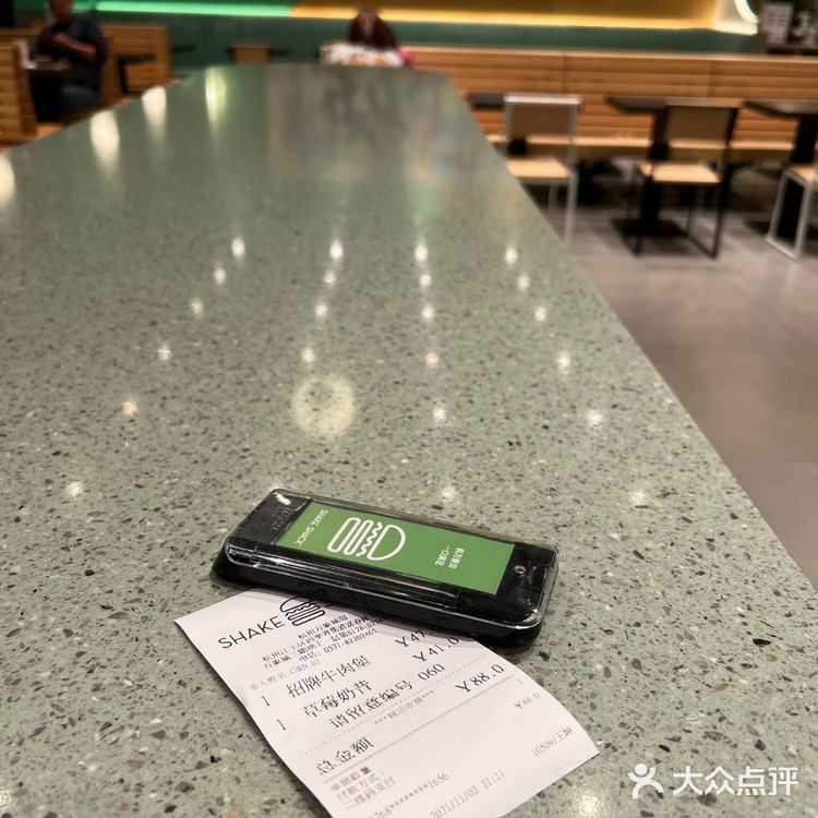shake shack 加班狗首选，营业到晚上22点