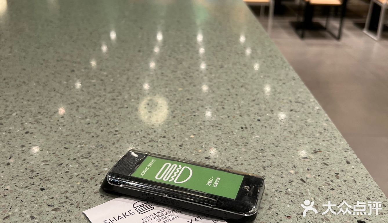 shake shack 加班狗首选,营业到晚上22点