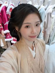 -一揽芳华汉服旗袍体验馆(拙政园店)