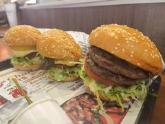 -The Habit Burger Grill 哈比特汉堡(世博店)