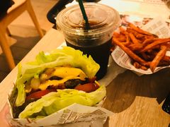 -The Habit Burger Grill 哈比特汉堡(复兴soho店)