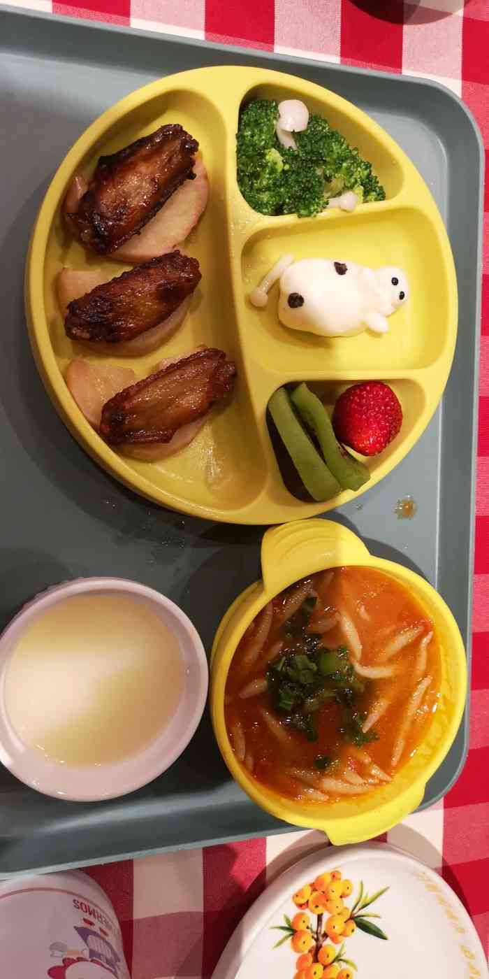 西贝莜面村(朝阳大悦城店)-"周六的下午和好朋友带她家宝宝上完演艺