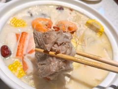 -三人行骨头王火锅(长寿店)