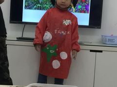 孩子从不敢上台到现在的积极主动发言分享，进步很大！-蕃茄田艺术•美术绘画 •硬笔书法(滨江海威领界店)