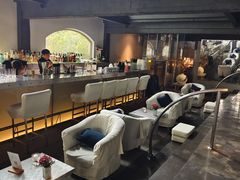 -穹六人间 people 6(岳阳路店)